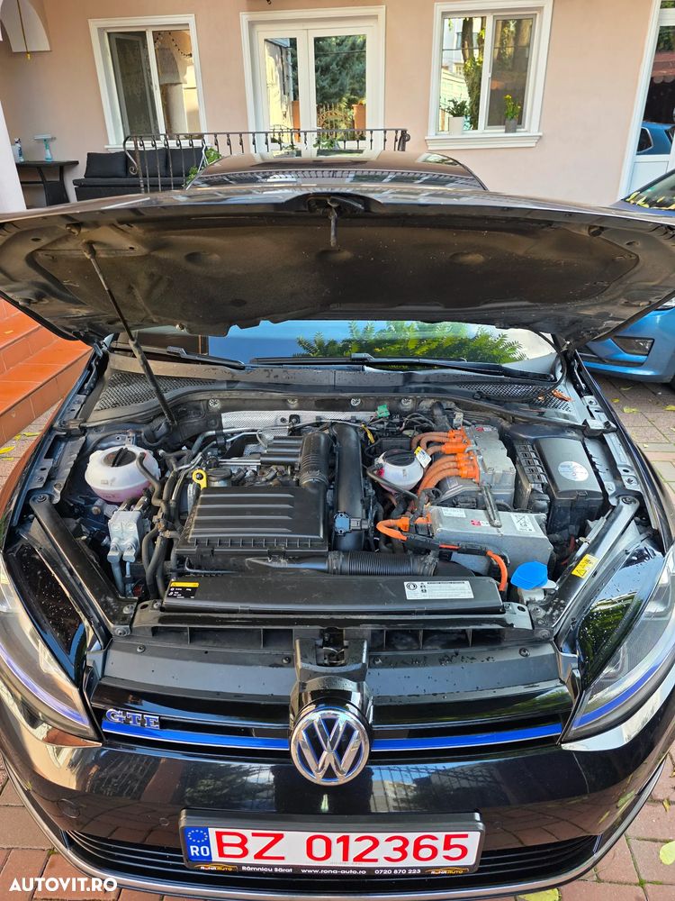 Volkswagen Golf - 9