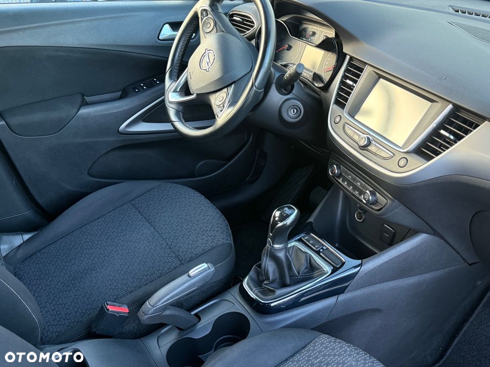 Opel Crossland X - 17