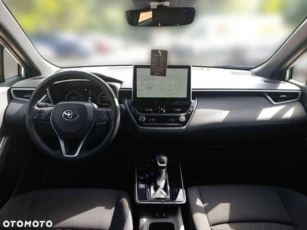 Toyota Corolla Cross - 12
