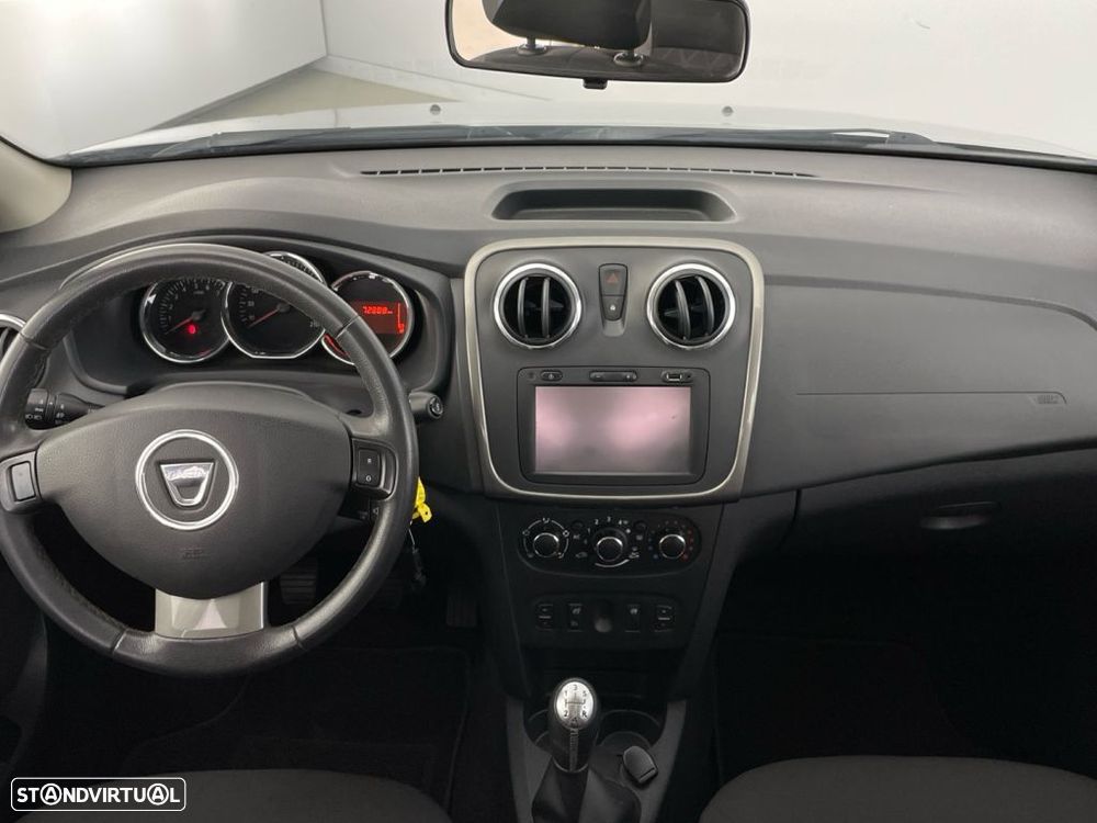 Dacia Sandero 1.5 dCi Stepway - 10