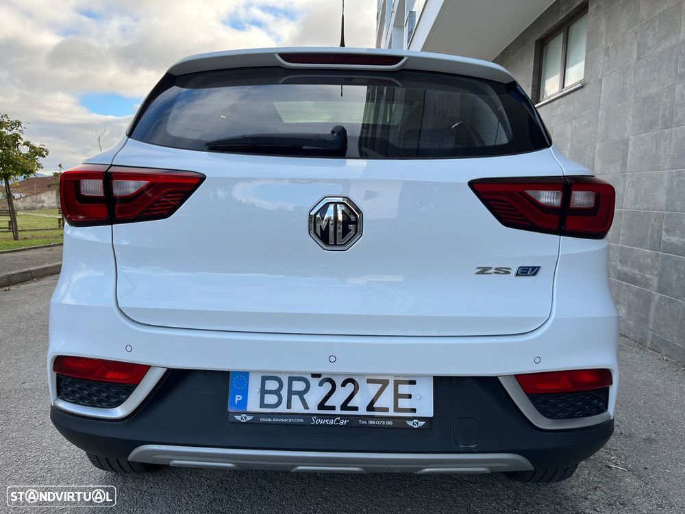 MG ZS EV 44.5 kWh Luxury - 13