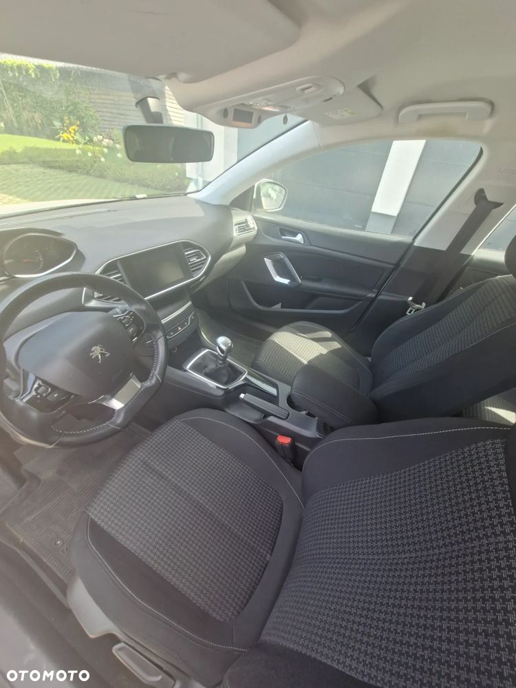 Peugeot 308 - 5