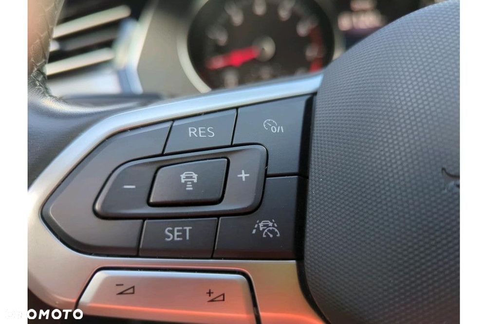 Volkswagen Passat 1.5 TSI EVO Business DSG - 8
