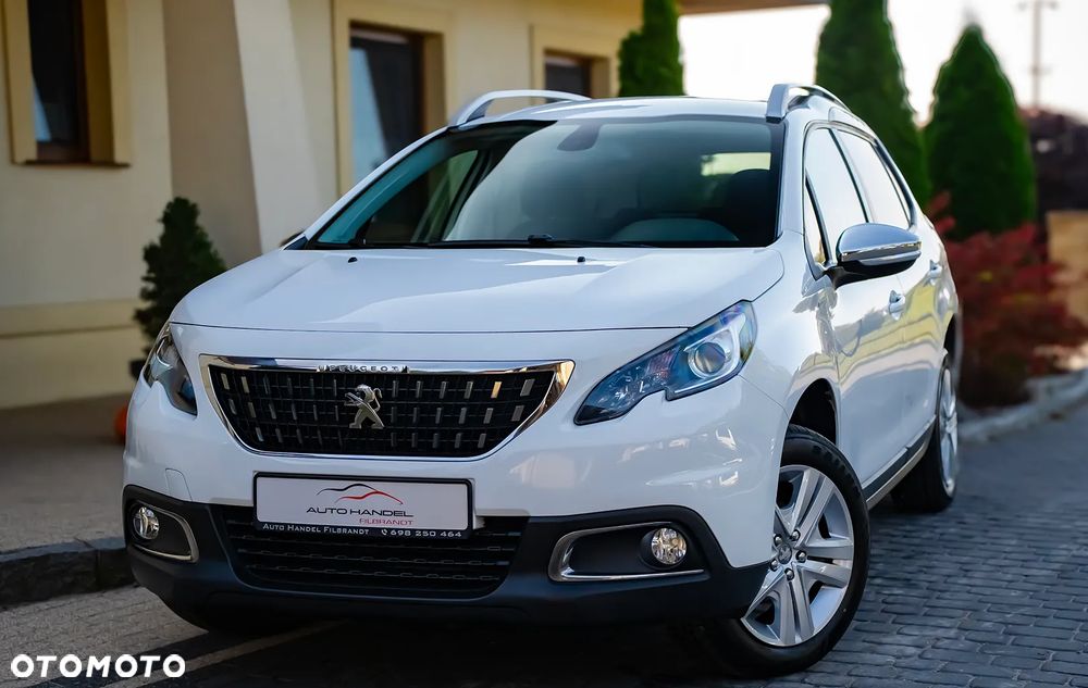 Peugeot 2008 1.2 Pure Tech Style EU6 - 9