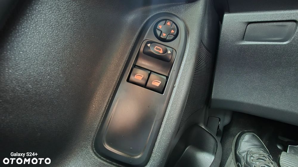 Citroën C3 1.4 HDi First - 21