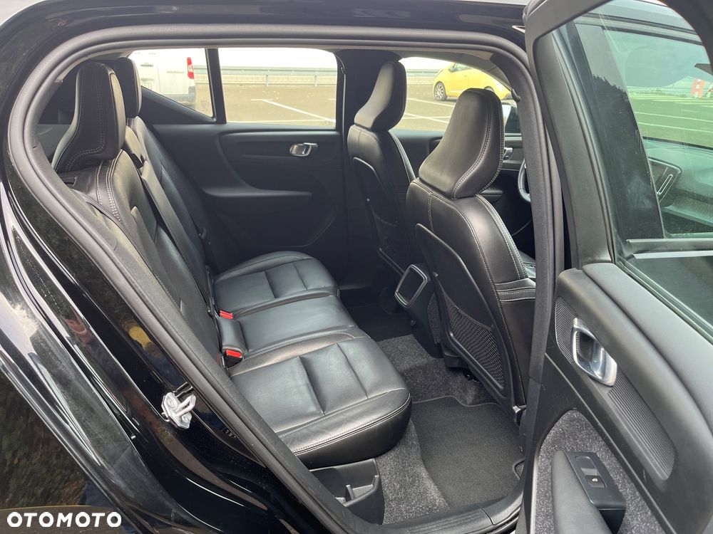 Volvo XC 40 D3 AWD Momentum Pro - 14