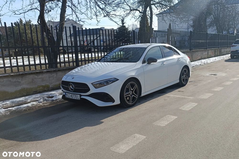 Mercedes-Benz Klasa A 180 7G-DCT AMG Line - 2