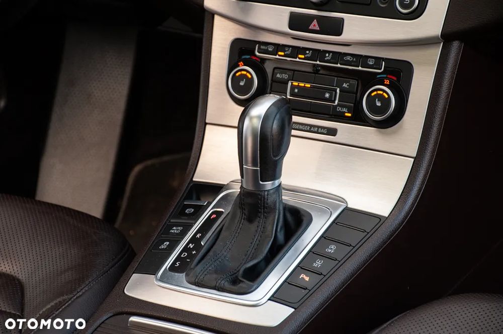 Volkswagen Passat 2.0 TDI DPF Highline DSG - 19