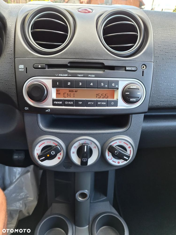 Mitsubishi Colt - 30