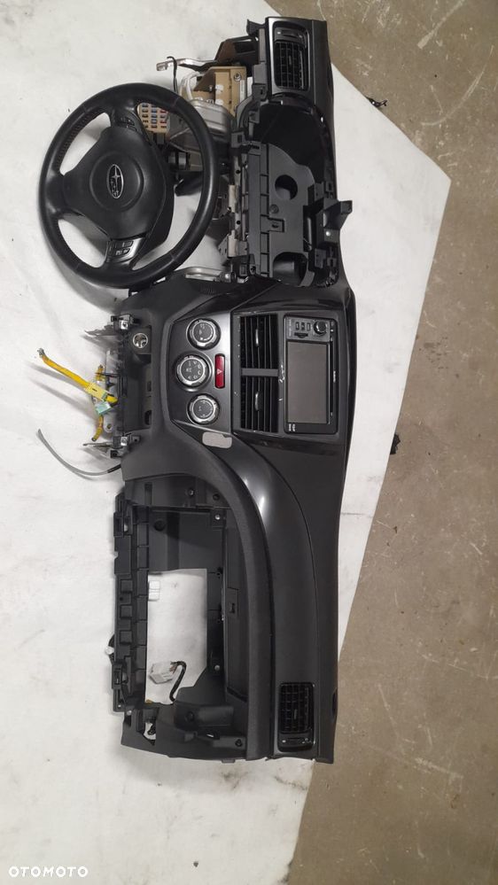 subaru impreza deska rozdzielcza konsoleta airbag - 2