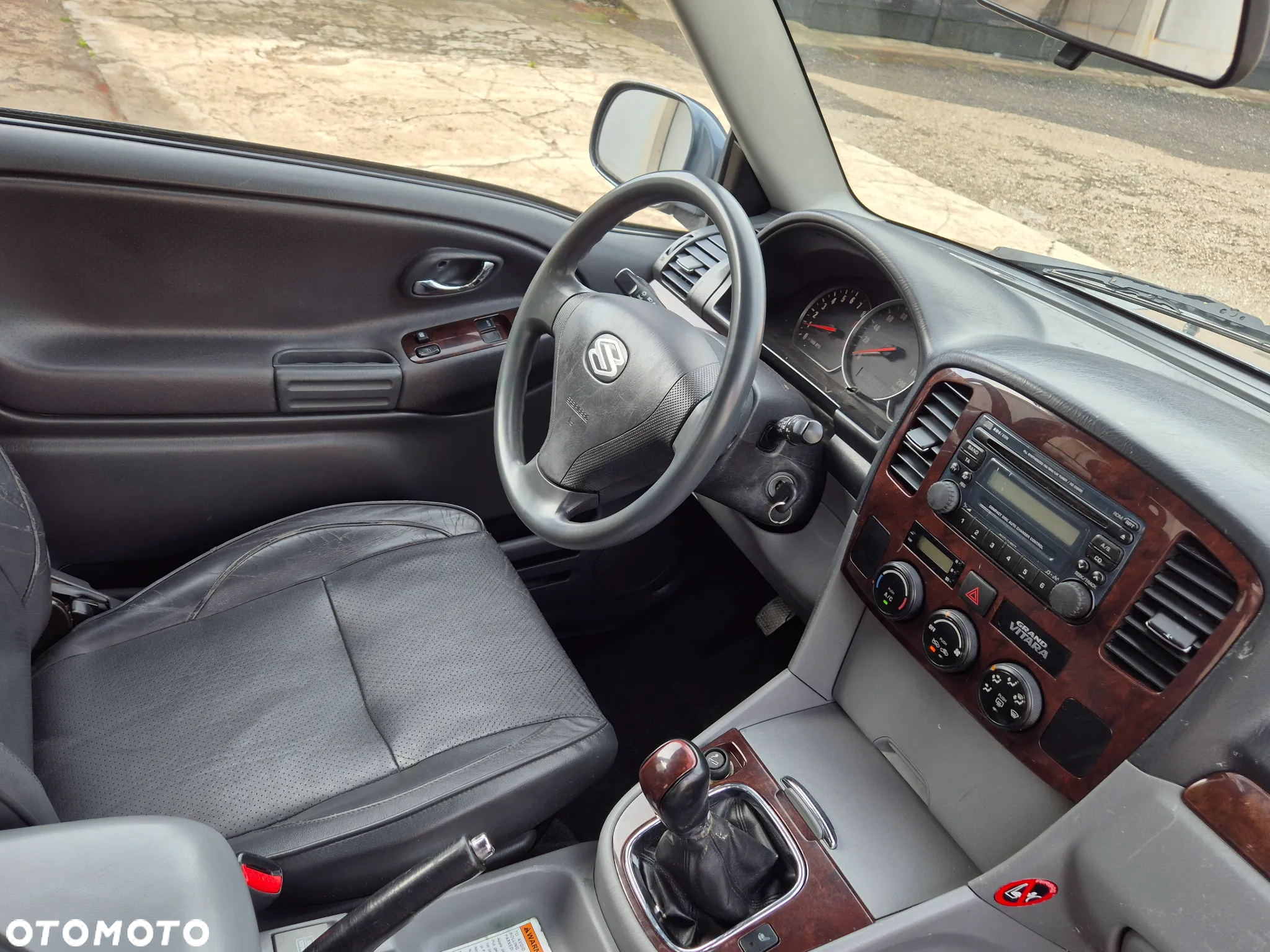Suzuki Grand Vitara 1.6 - 14