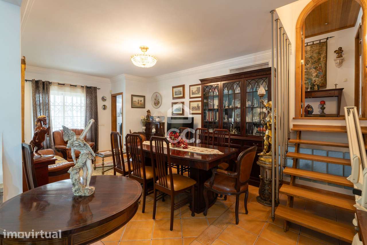 Moradia T4 em Setúbal,São Sebastião -Design Funcional e Aconchegante - Grande imagem: 3/52
