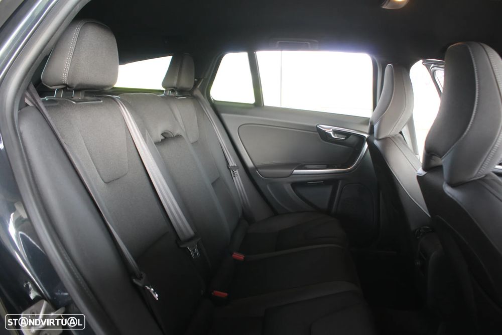 Volvo V60 1.6 D2 Momentum Eco Powershift - 40