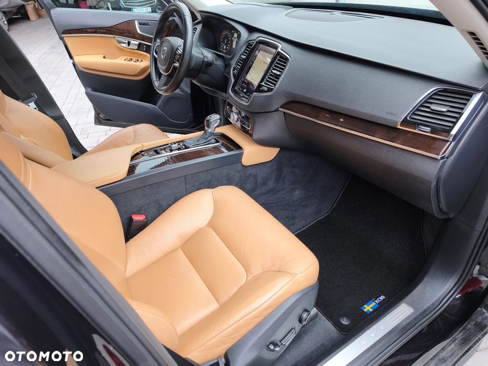 Volvo XC 90 T6 AWD Geartronic Momentum - 9