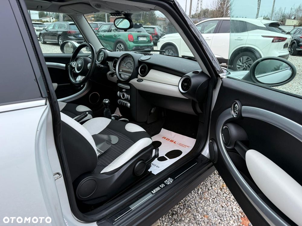 MINI Cooper Standard - 20