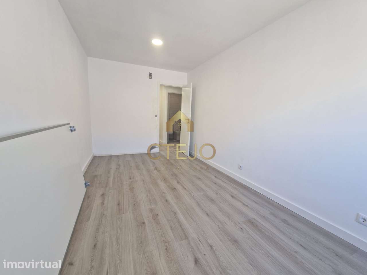 Apartamento T2 em Alhos Vedros, Moita - Grande imagem: 4/6