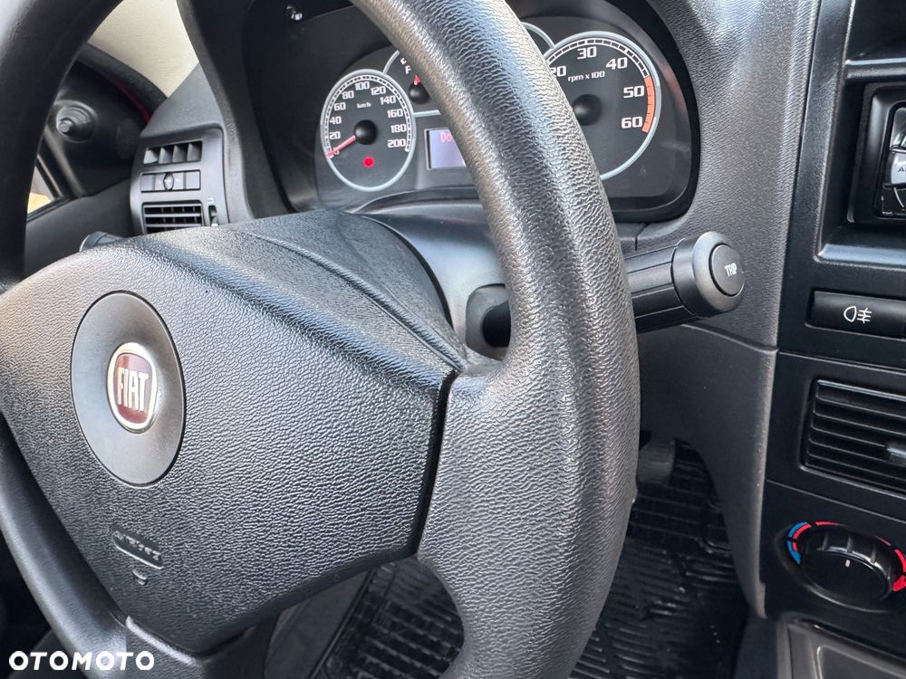 Fiat Strada Working - 28