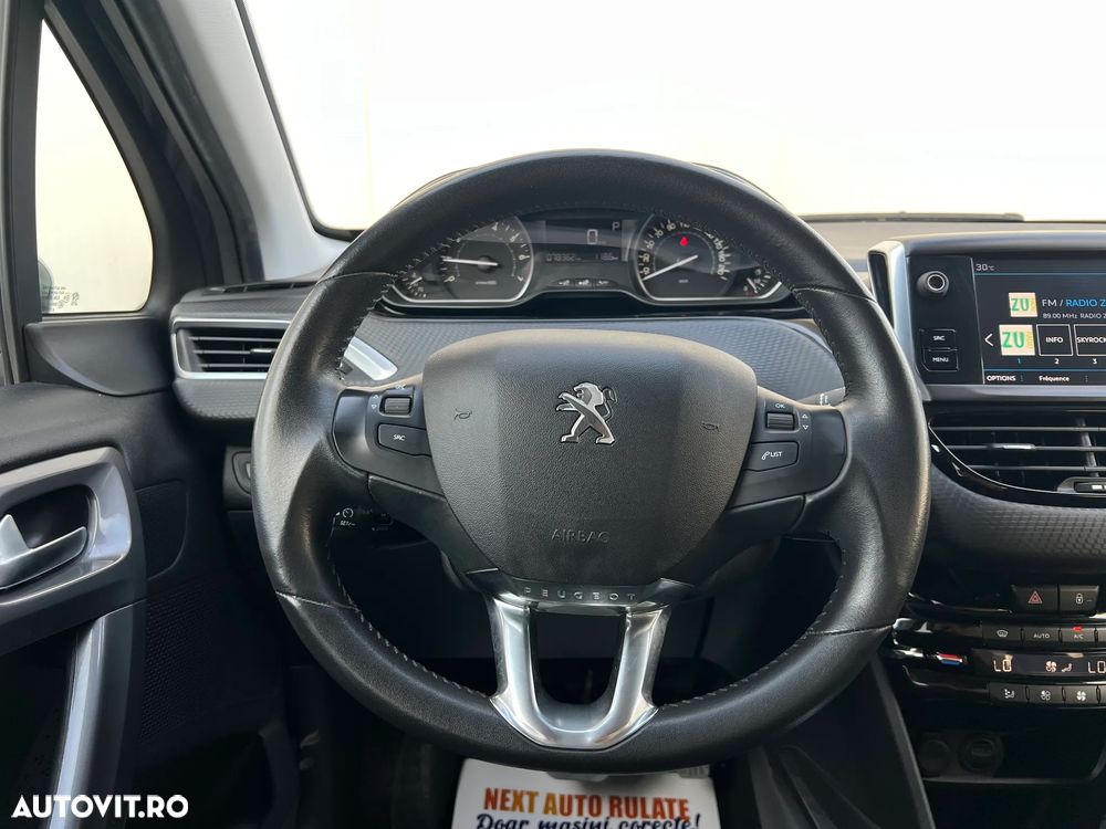 Peugeot 2008 PureTech 110 GPF Stop&Start EAT6 Style - 13