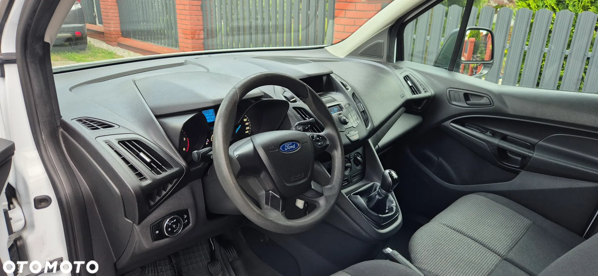 Ford Transit Connect - 12