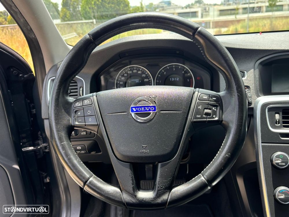 Volvo V60 DRIVe - 24
