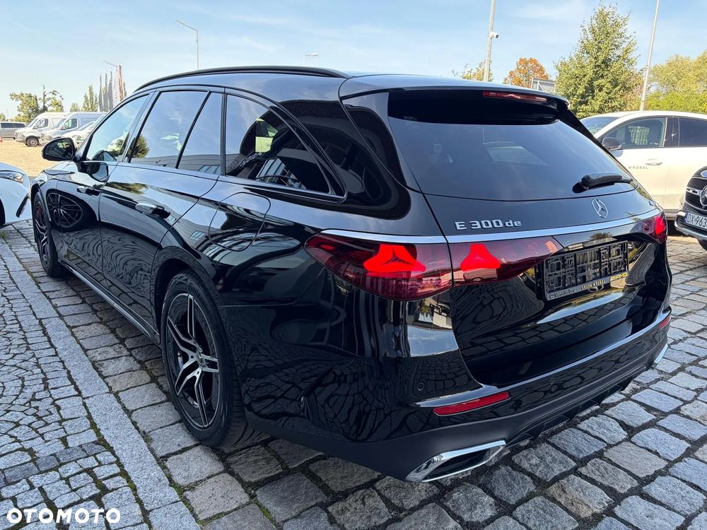 Mercedes-Benz Klasa E 300 de PHEV 4-Matic AMG 9G-Tronic - 6