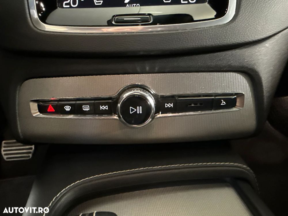 Volvo XC 90 Recharge T8 eAWD R-Design - 20