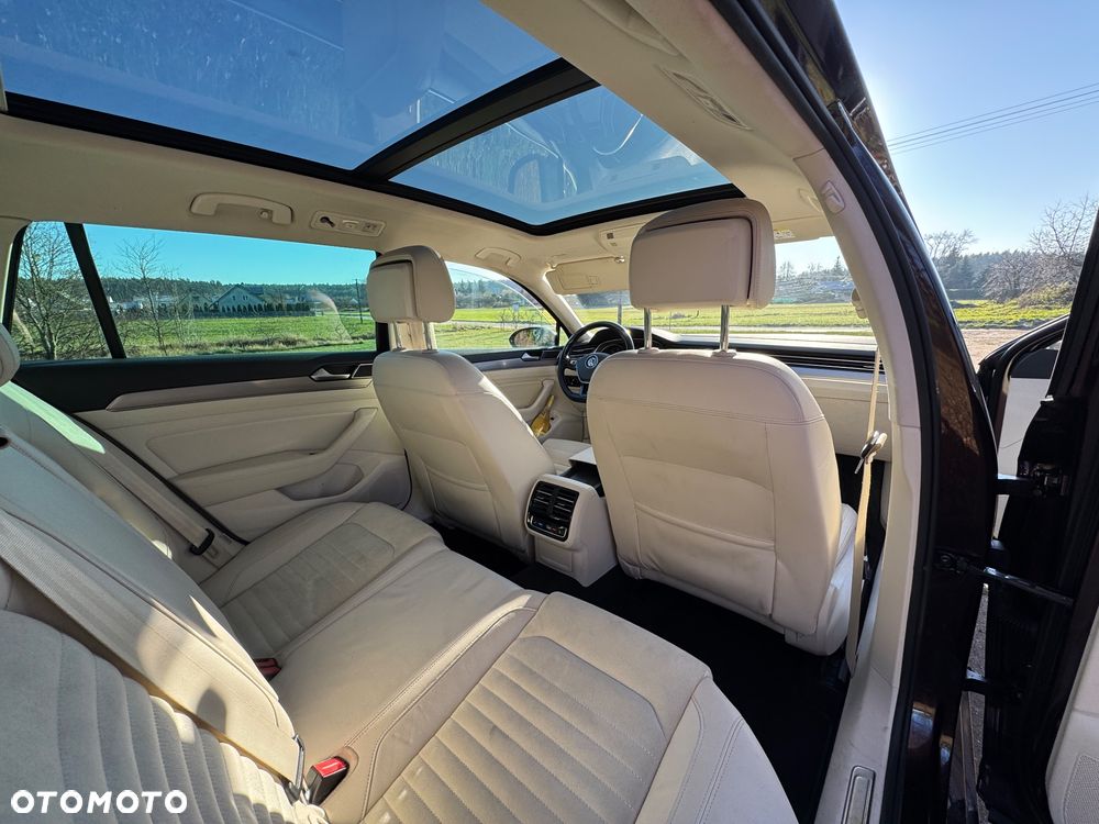 Volkswagen Passat 2.0 TDI SCR DSG Business - 15
