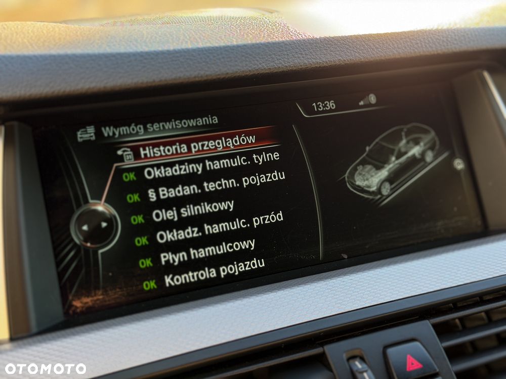 BMW Seria 5 520d xDrive - 27