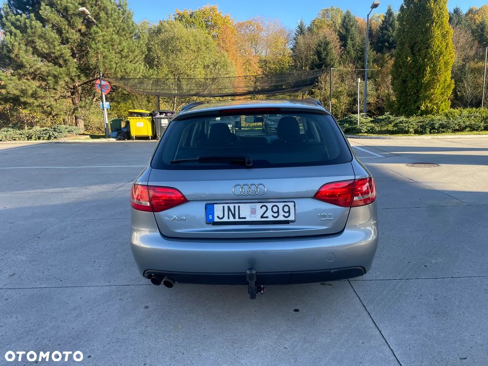 Audi A4 Avant - 6