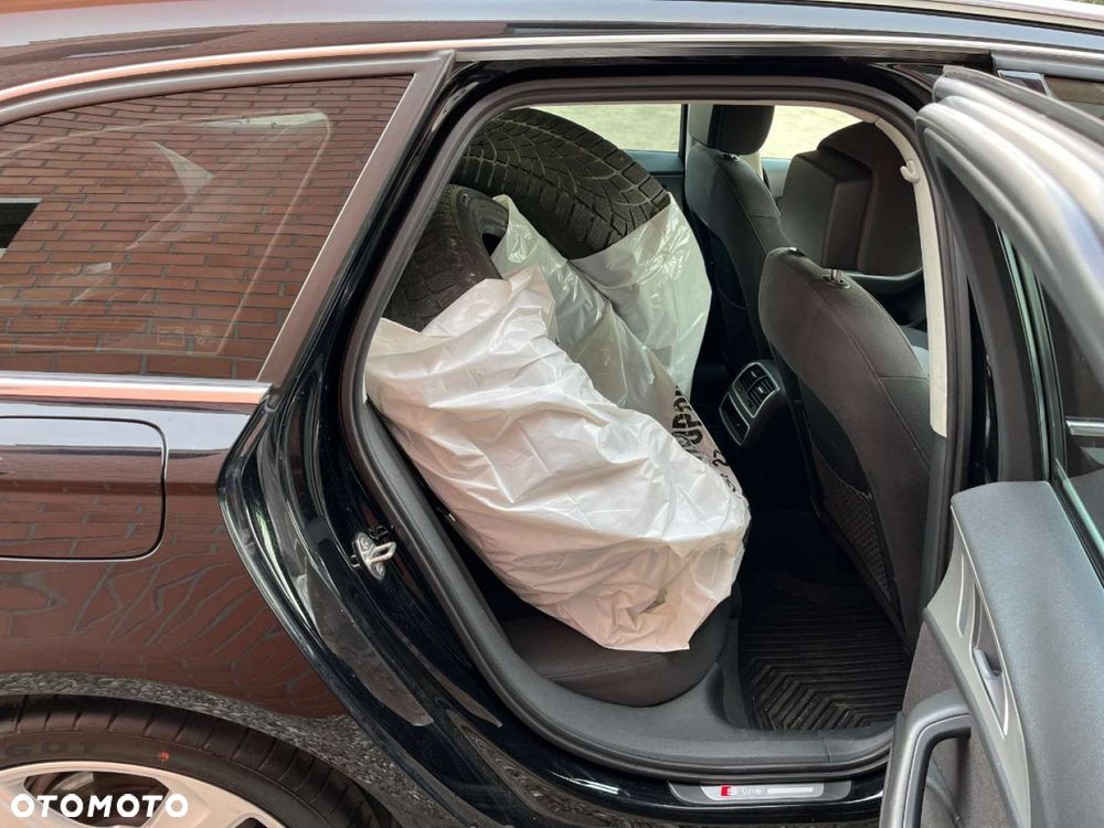 Audi A6 Avant 2.0 TDI Ultra S tronic - 26