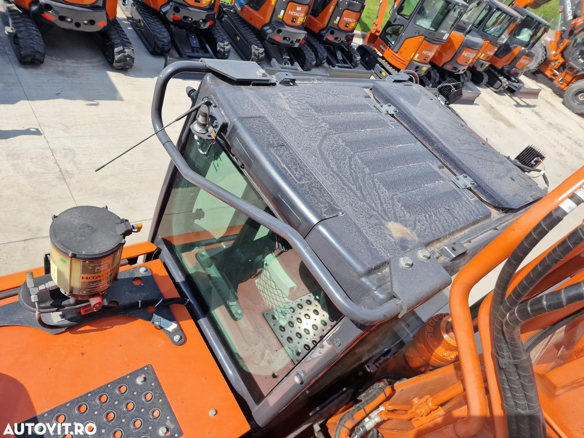 Hitachi ZX220W-6, 22tone, 2019, 4.844h, Cupa NOUA 1,3mc, LAMA si CALE, 3 BRATE excavare, Inst picon, a doua inst hidr, Gresare automata, posibilitate leassing 4 ani, CA NOU, PROMOTIE 109.900 EUR+Tva - 37