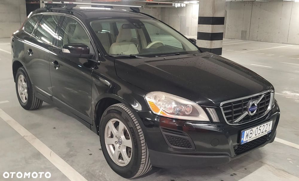 Volvo XC 60 D5 AWD Momentum - 8