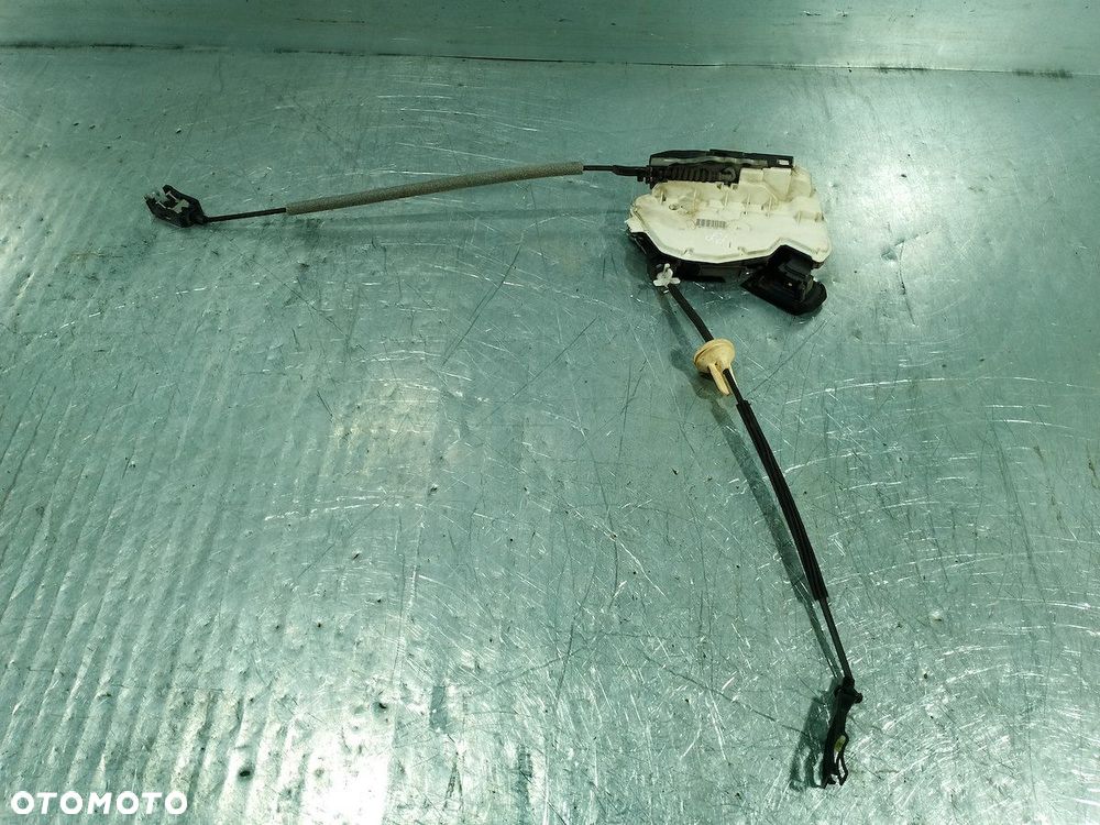 ZAMEK DRZWI PRAWY PRZÓD VW GOLF VI 5K1837016B - 1