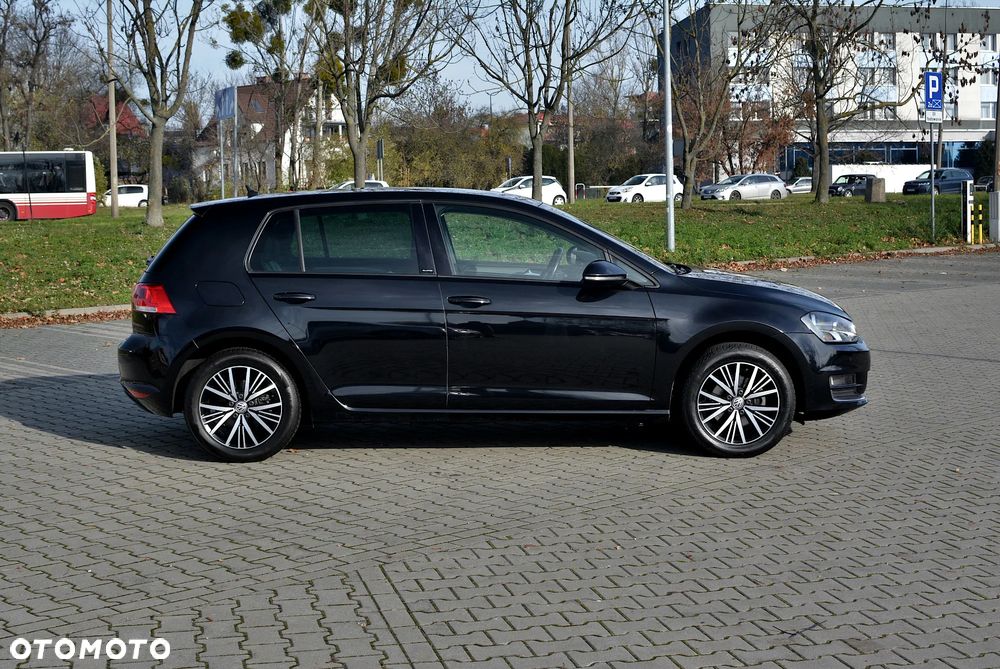 Volkswagen Golf - 7