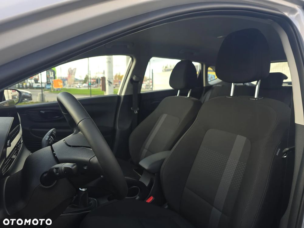 Hyundai i20 1.2 Modern - 11