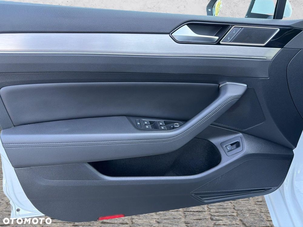 Volkswagen Passat 1.5 TSI EVO Highline DSG - 12