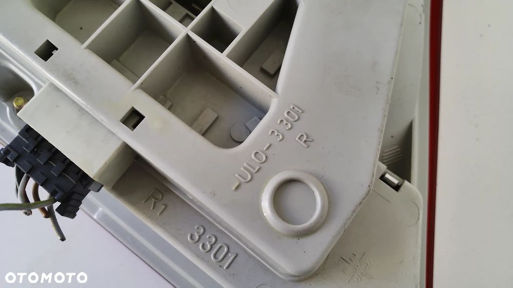 Mercedes-Benz C klasa W202 C180 Lampa tył Prawa Lewa Strona - 11