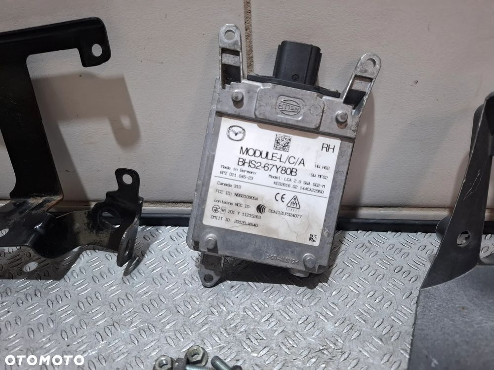 Czujnik martwego pola radar Mazda III nr BHS267Y80B - 3