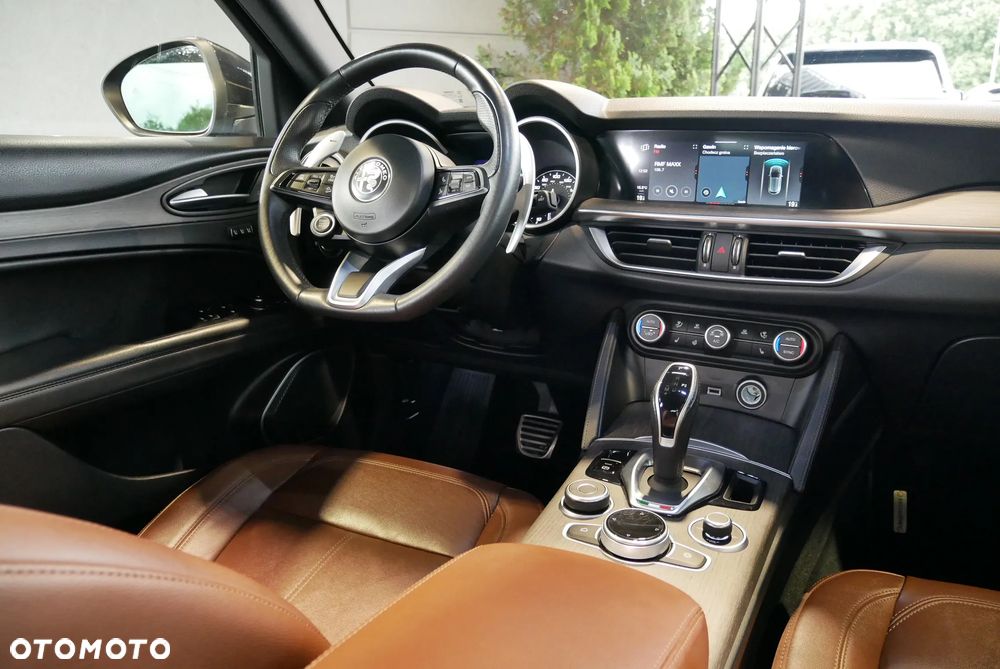Alfa Romeo Stelvio 2.0 Turbo TI Q4 - 19