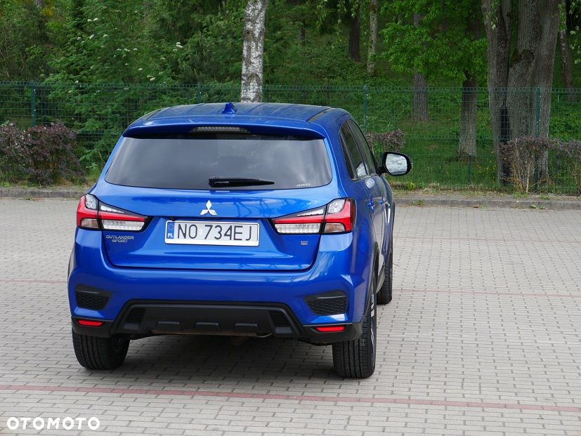 Mitsubishi Outlander 2.0 4WD CVT Top - 4