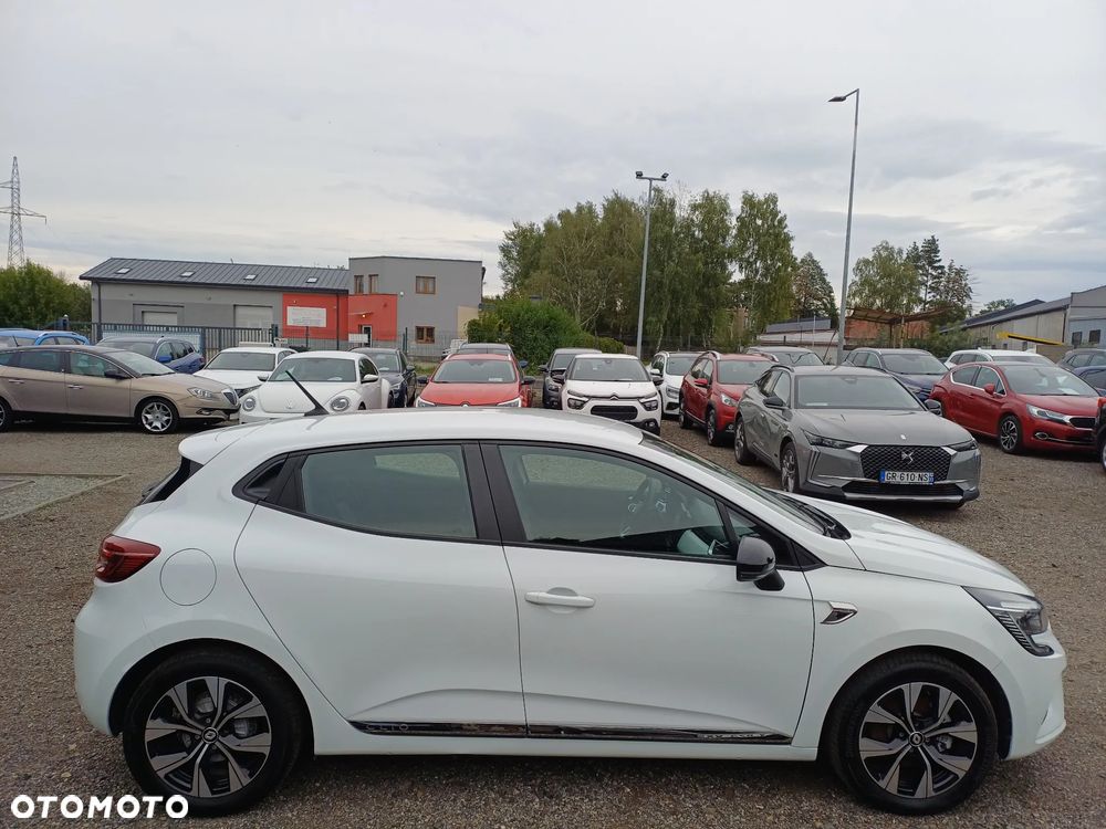 Renault Clio 1.6 E-TECH Equilibre - 8