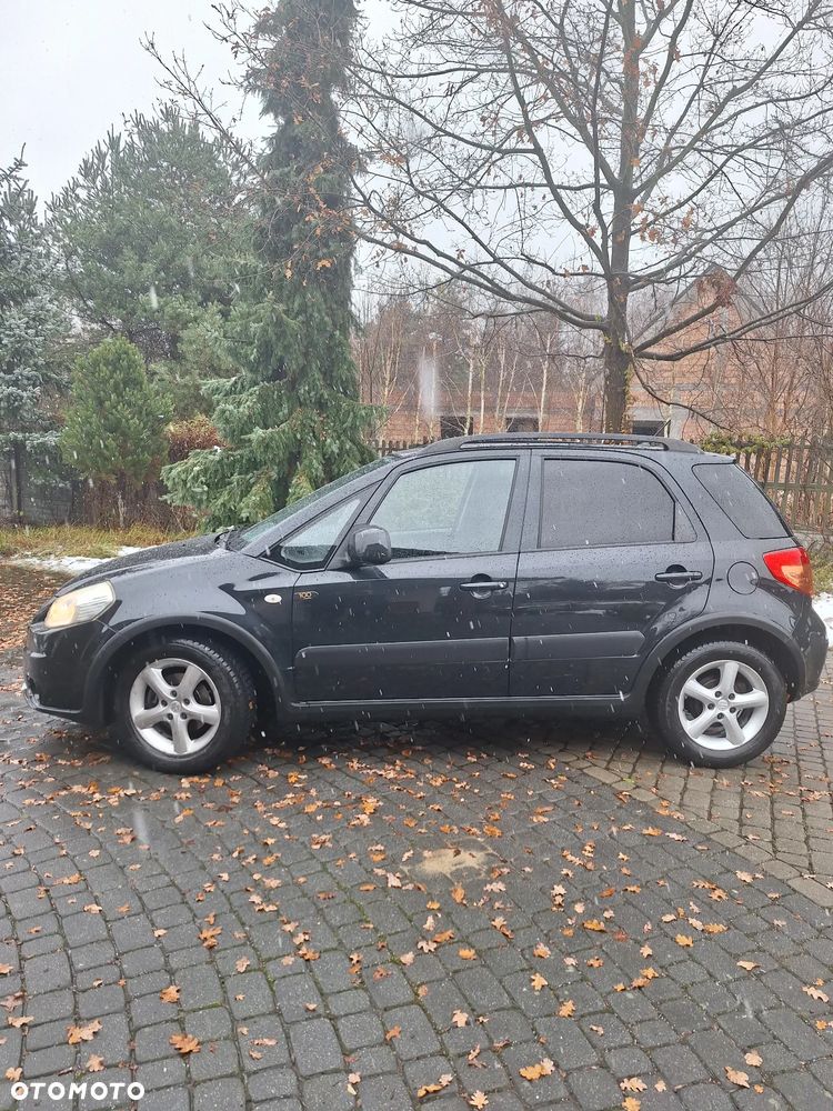 Suzuki SX4 1.6 GS / Premium - 3