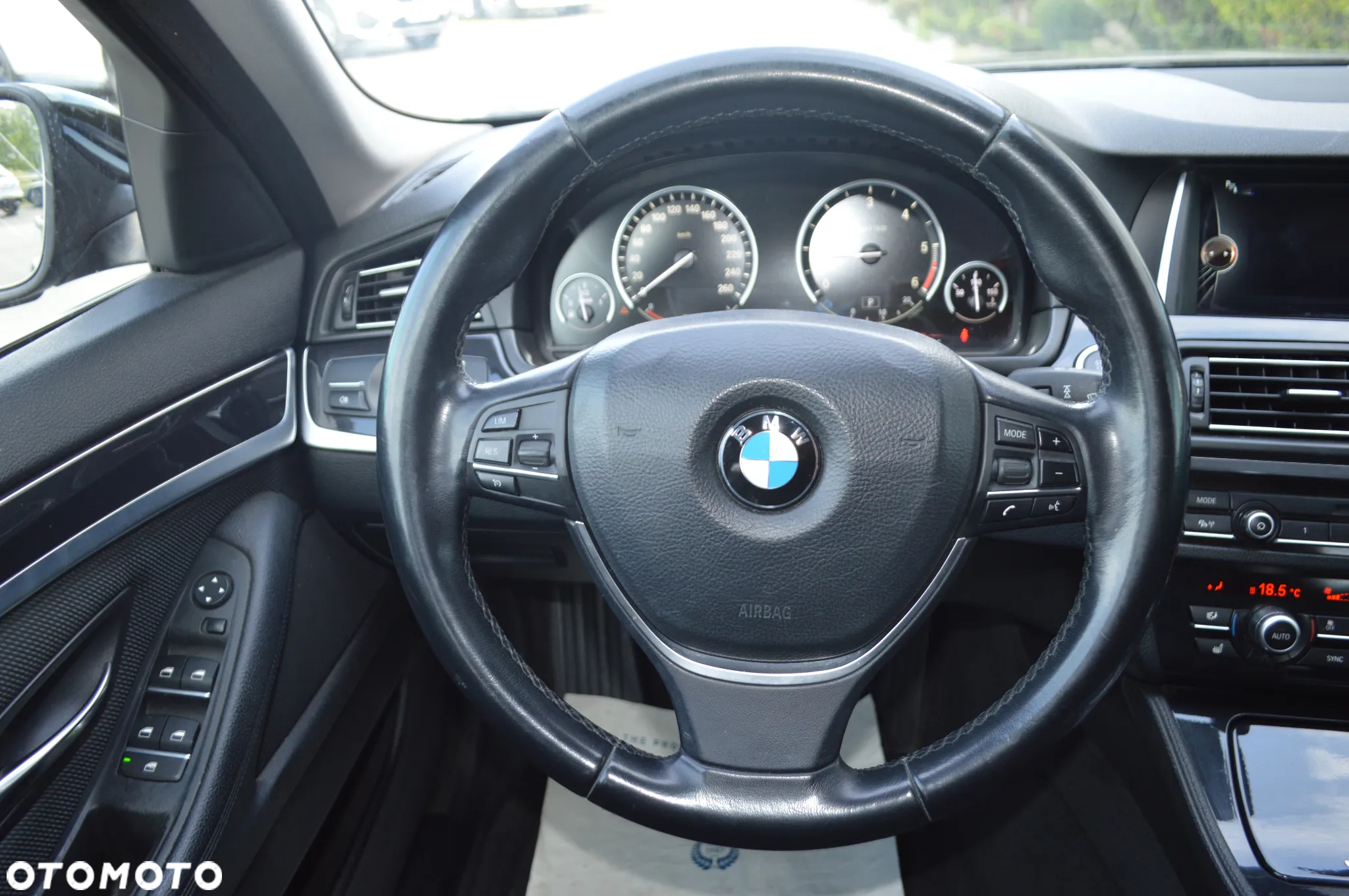 BMW Seria 5 520d - 17