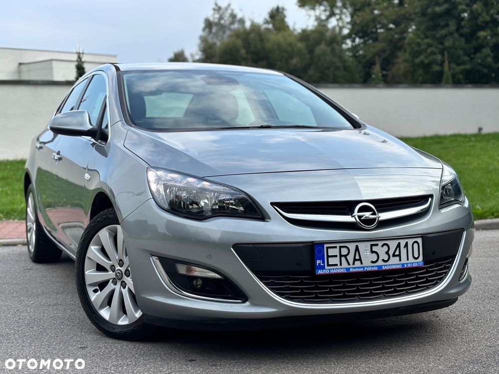 Opel Astra 1.4 ecoFLEX Cosmo - 3