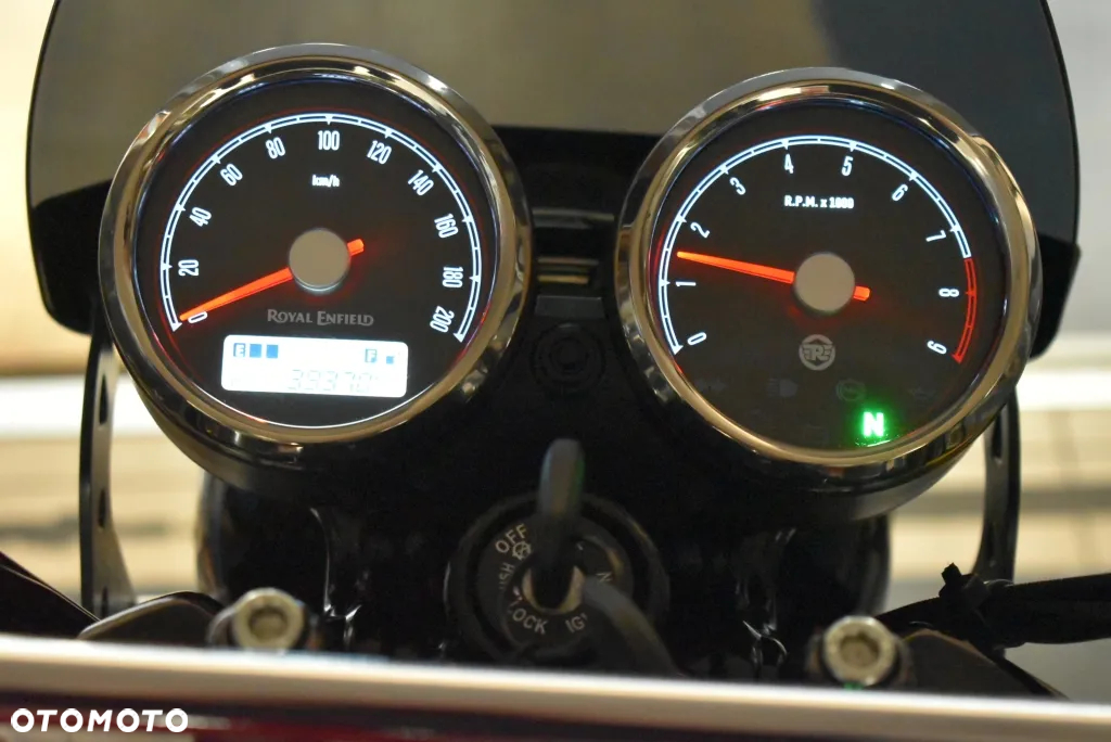 Royal Enfield Interceptor - 37