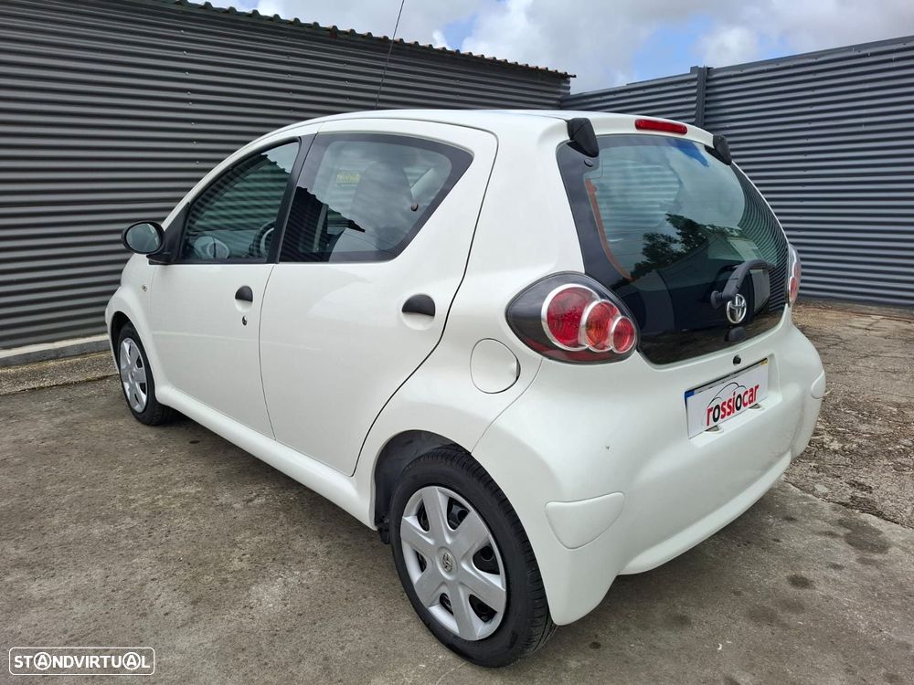 Toyota Aygo 1.0 - 12