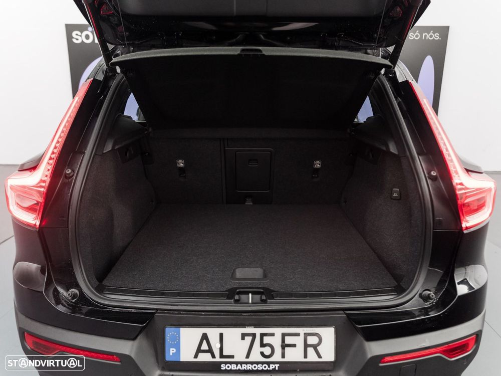 Volvo XC 40 1.5 T2 Momentum Plus Geartronic - 11