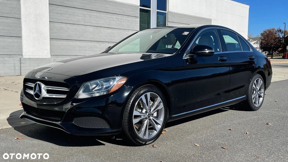 Mercedes-Benz Klasa C 300 9G-TRONIC Exclusive - 5