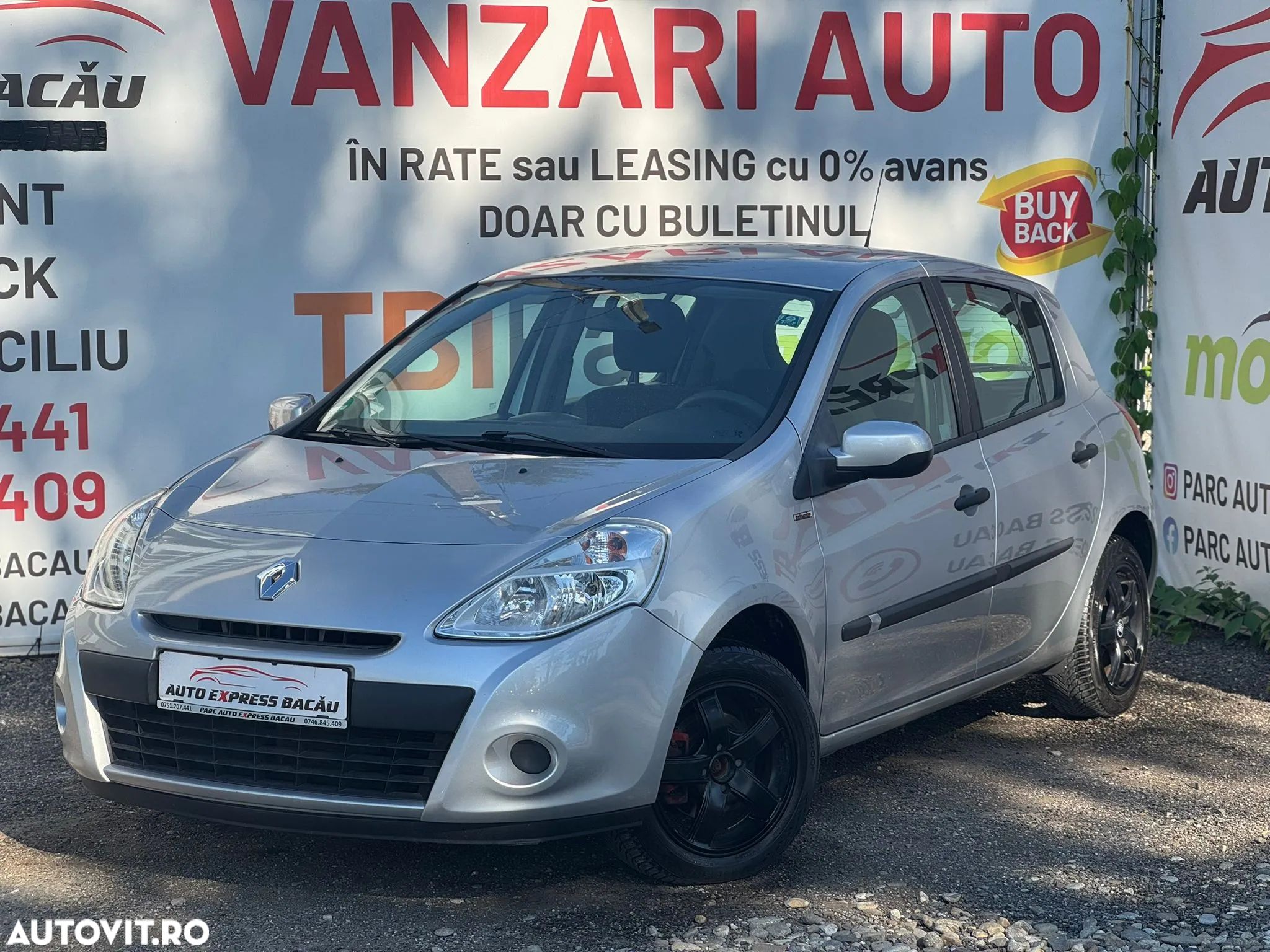 Renault Clio 1.2 16V 75 Collection - 1