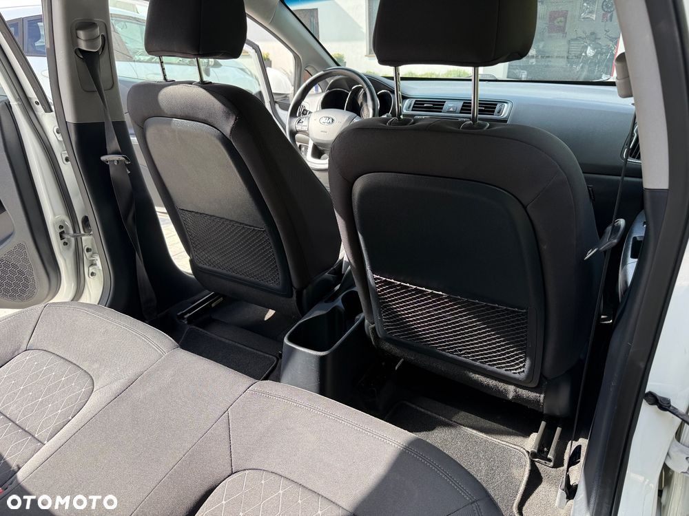 Kia Rio 1.2 Business Line - 23